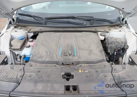 2022 Hyundai Ioniq 5 Sel from USA, damaged, VIN KM8KNDAF2NU102352